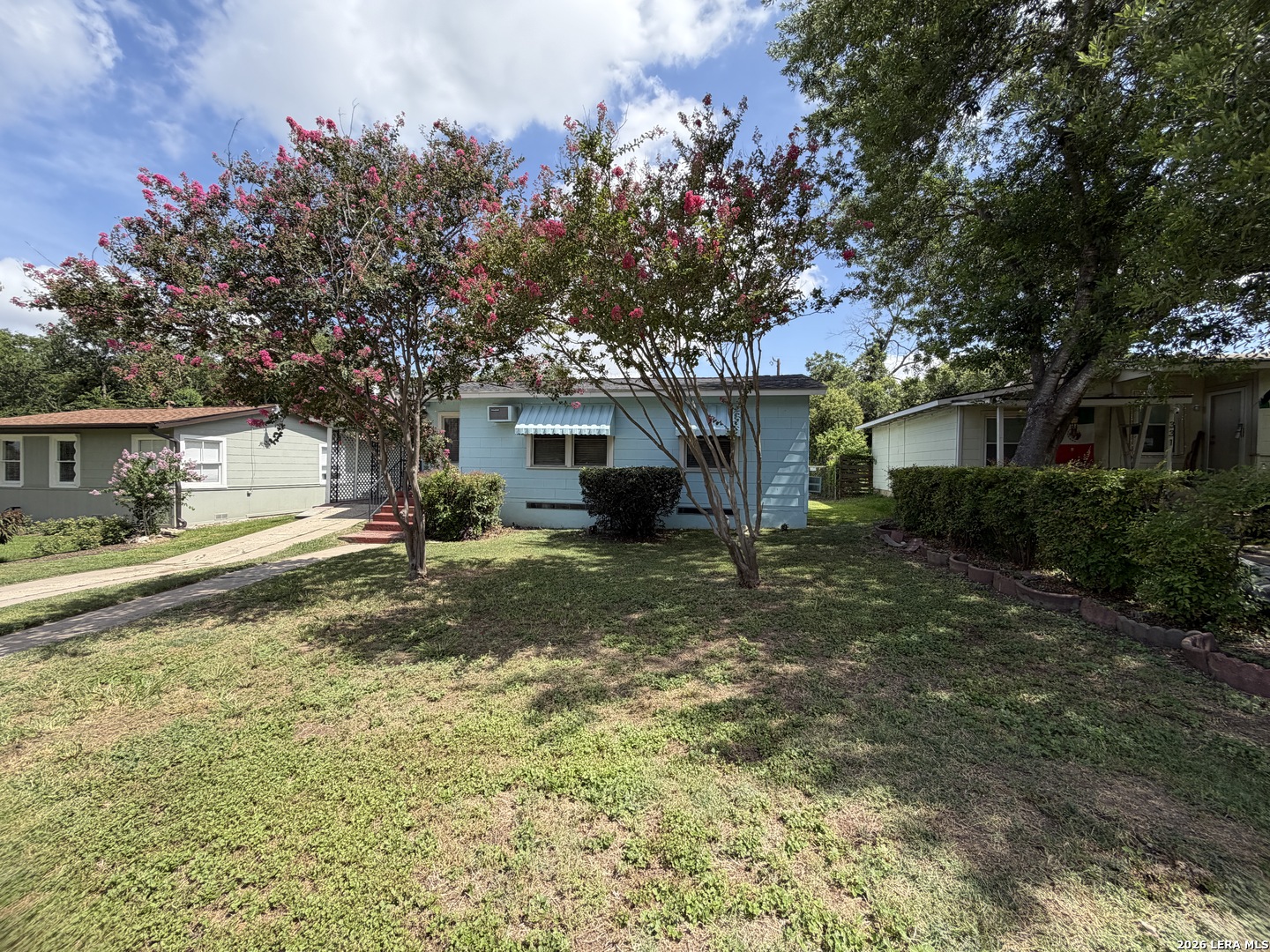 327 Blakeley Drive San Antonio TX 78209