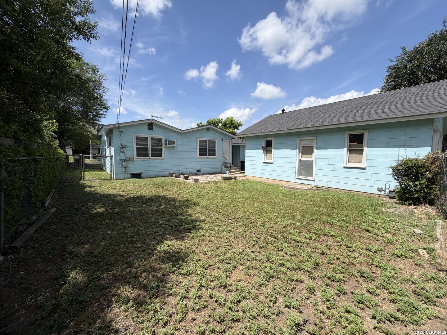 327 Blakeley Drive San Antonio TX 78209