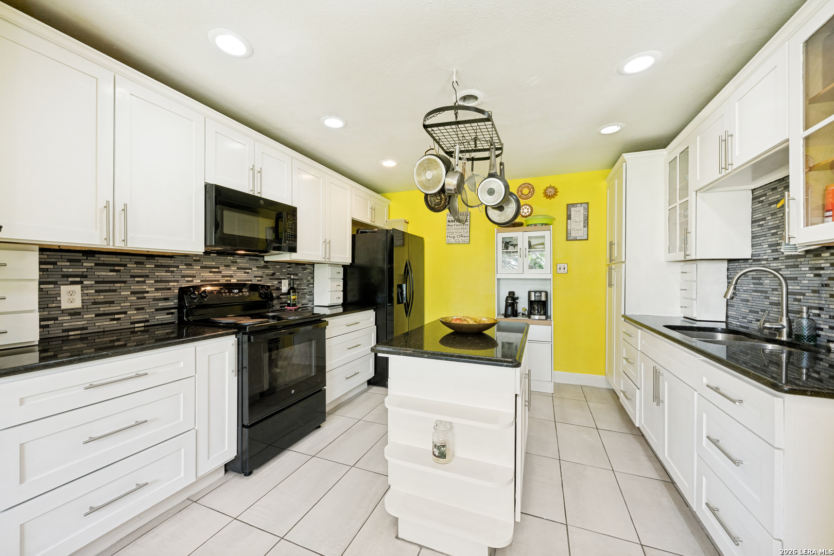12630 Fm 1346 St Hedwig TX 78152