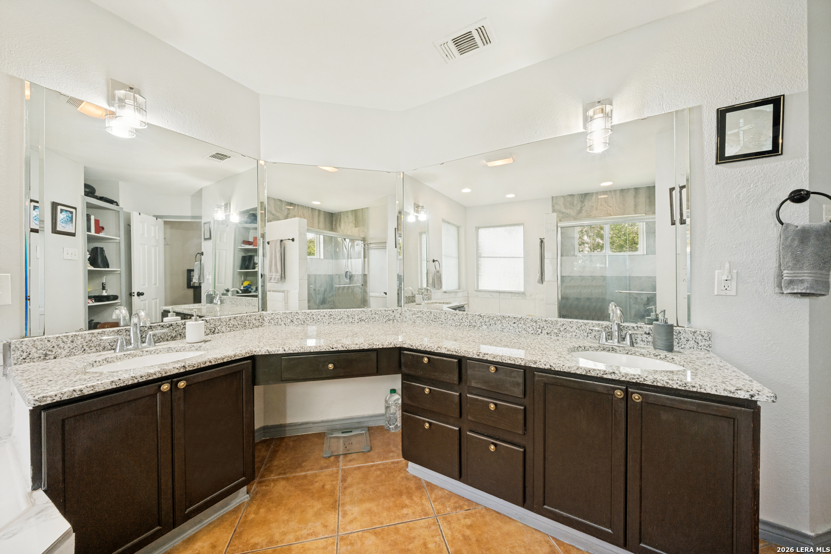 12630 Fm 1346 St Hedwig TX 78152