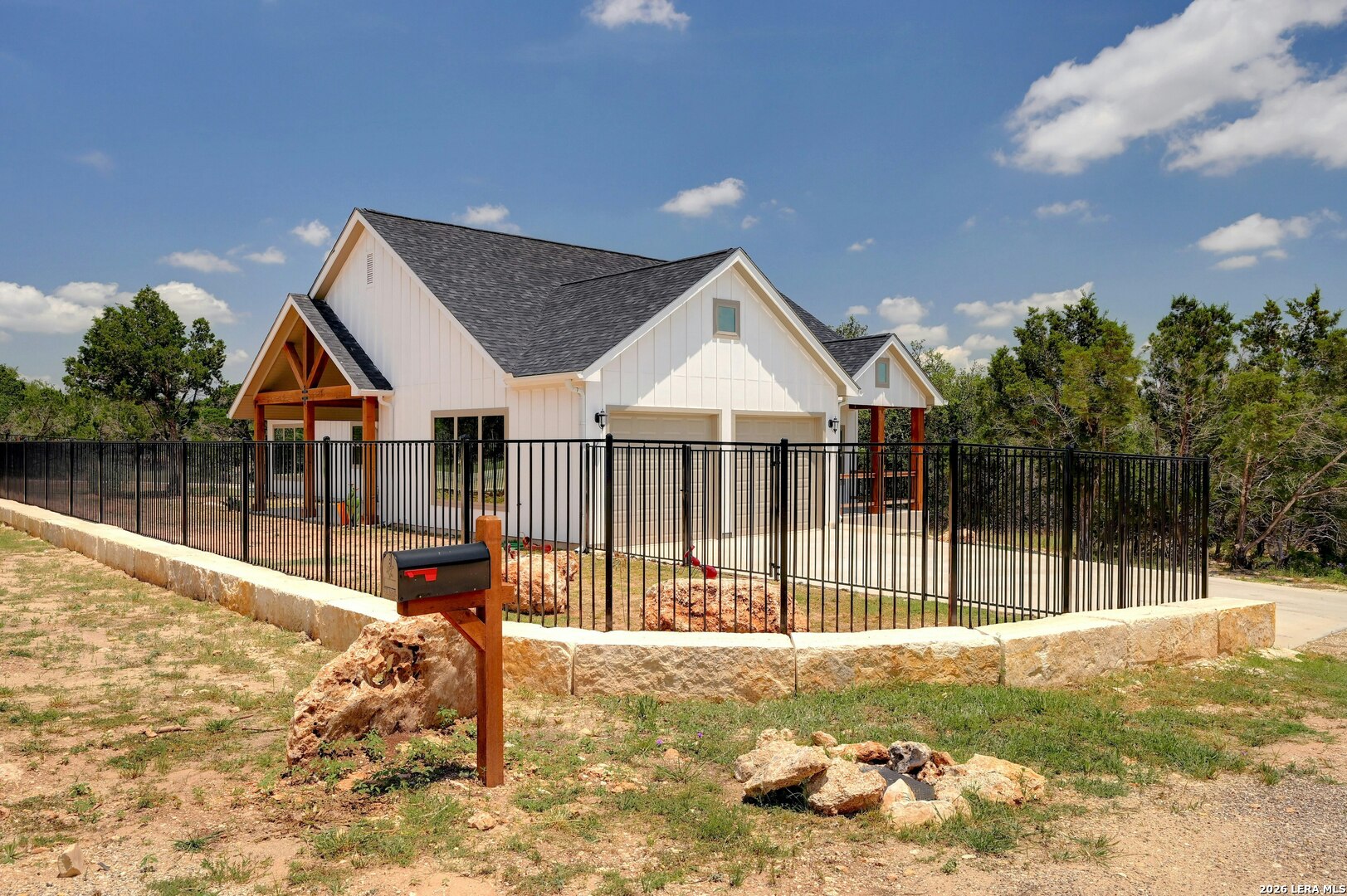 2 Cherokee Trail Wimberley TX 78676
