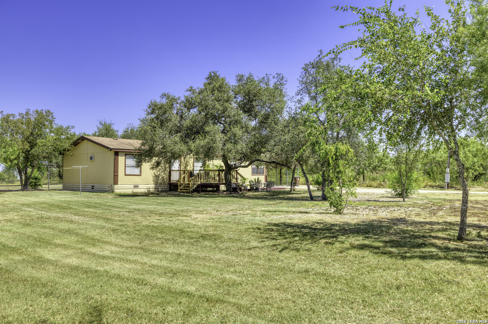 609 County Road 4647 Hondo TX 78861