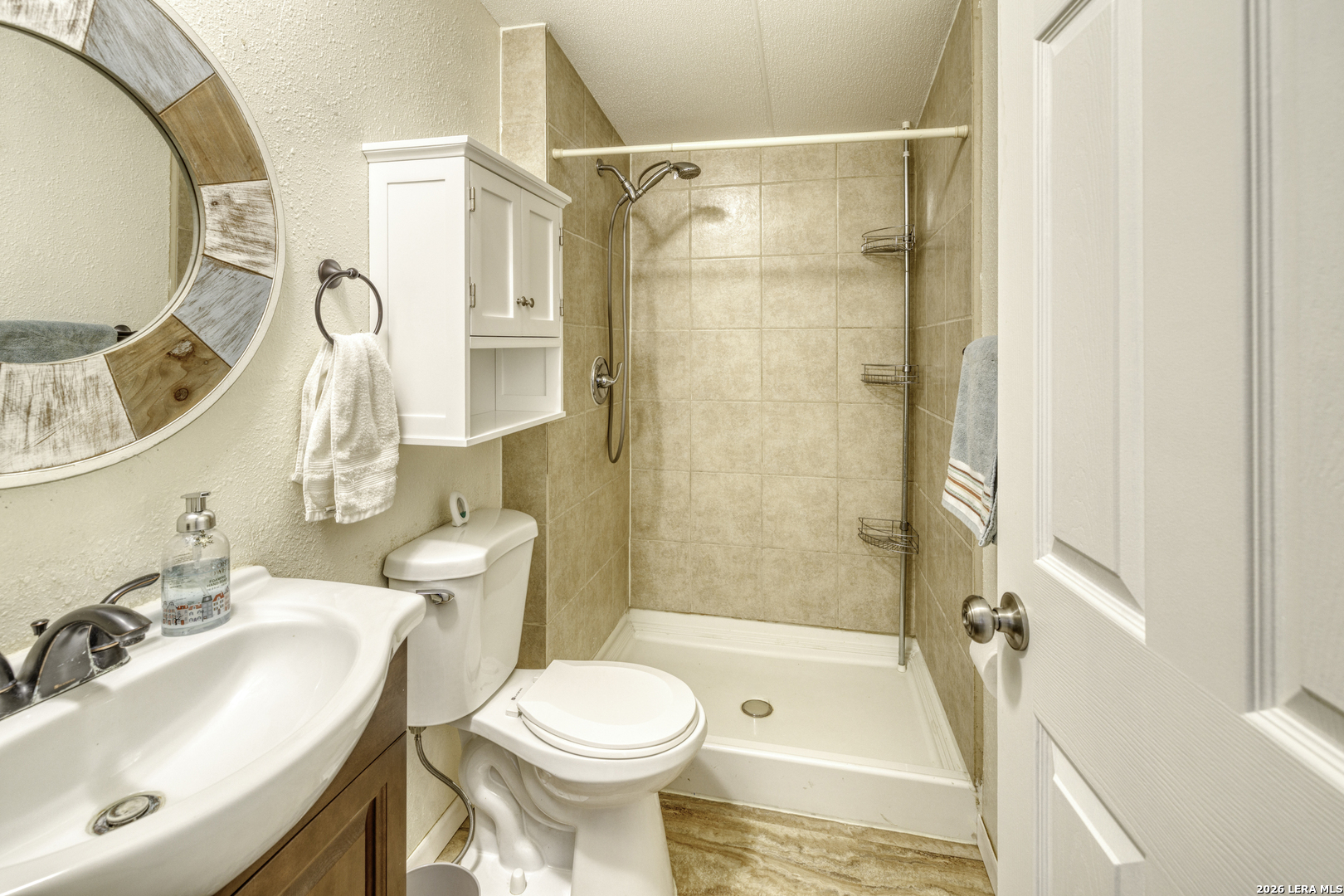 609 County Road 4647 Hondo TX 78861