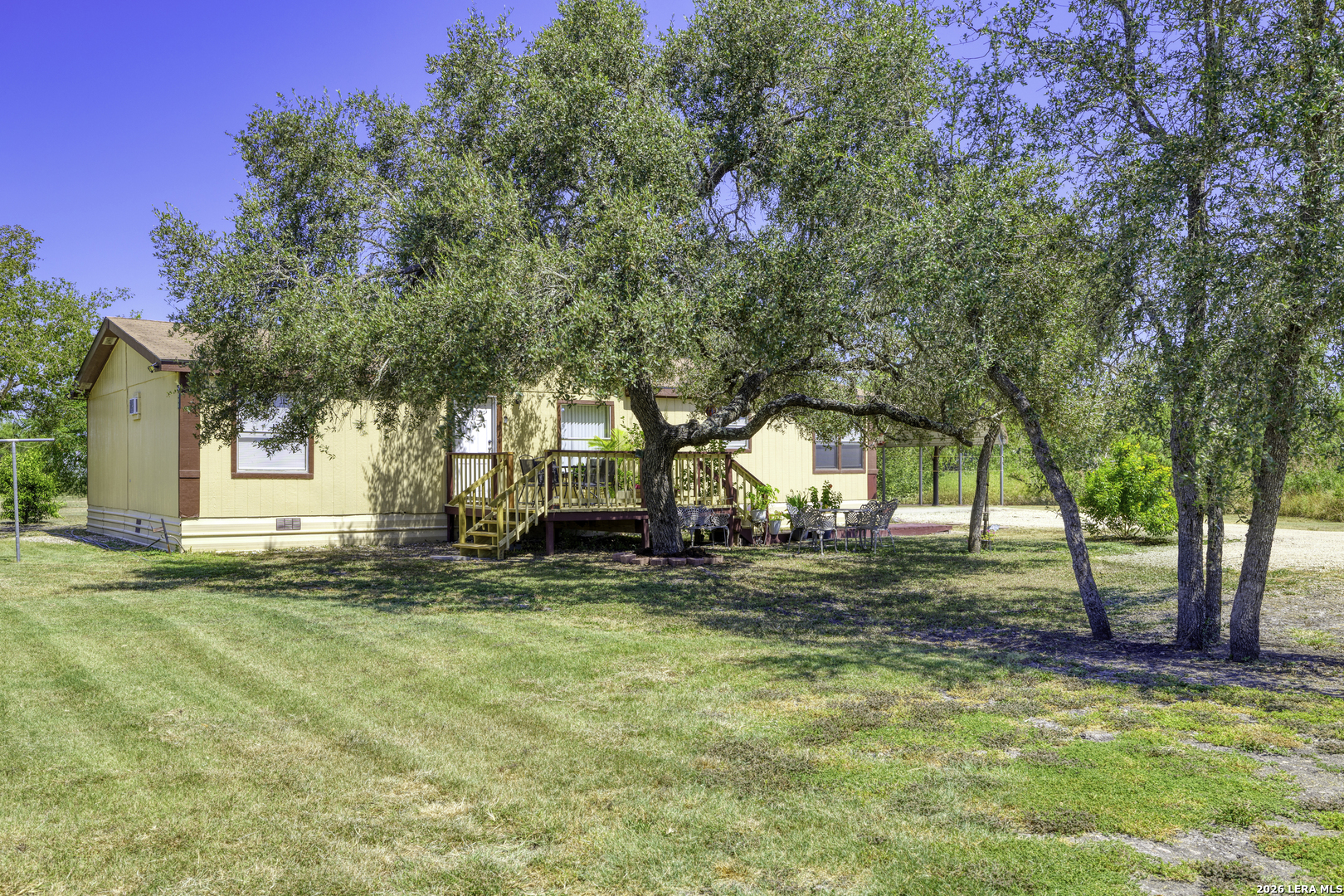 609 County Road 4647 Hondo TX 78861