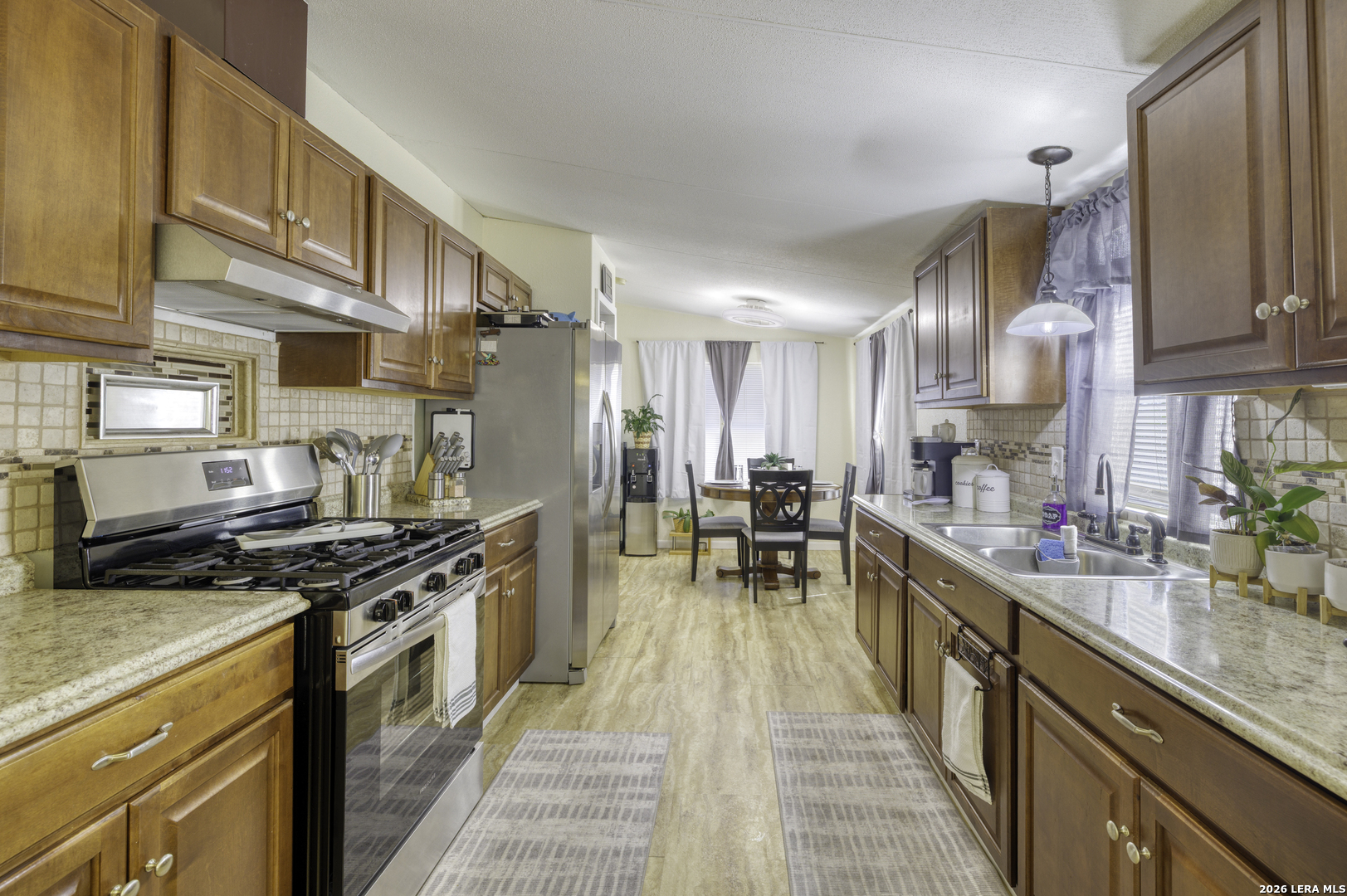 609 County Road 4647 Hondo TX 78861