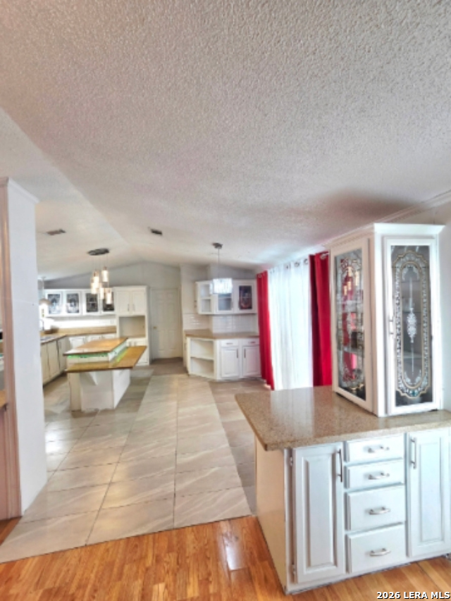 315 Forest Creek Road Devine TX 78016