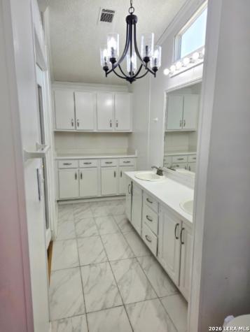 315 Forest Creek Road Devine TX 78016