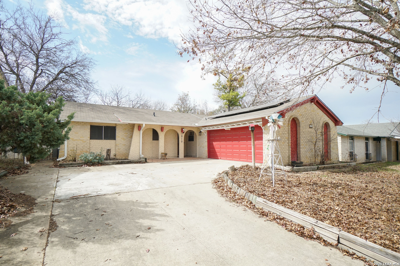 7610 Meadow Green San Antonio TX 78251
