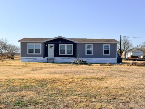 405 Driscoll Street Woodsboro TX 78393