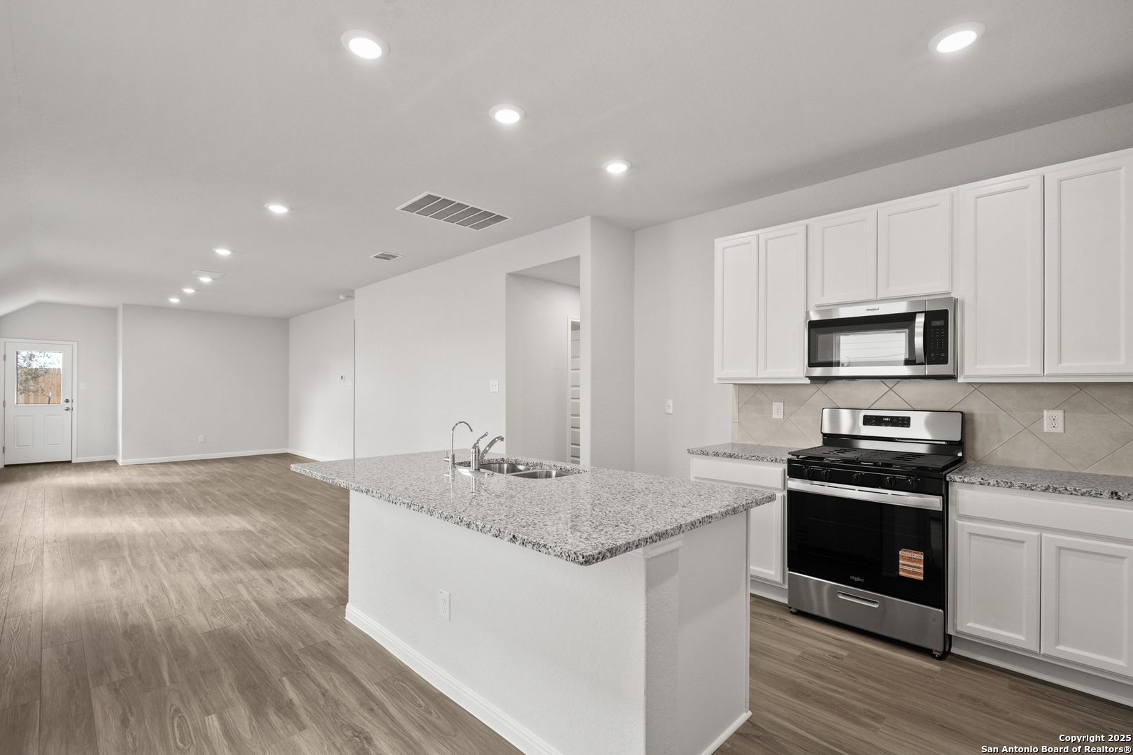 14962 Fischer Garden San Antonio TX 78253