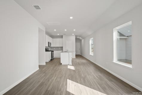 14962 Fischer Garden San Antonio TX 78253