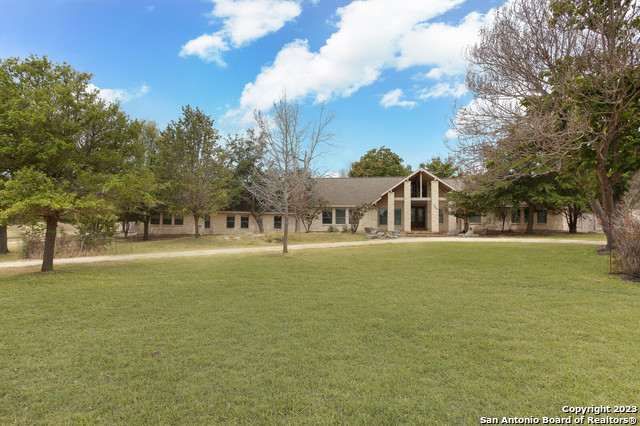 938 Saddle Club Drive Kerrville TX 78028