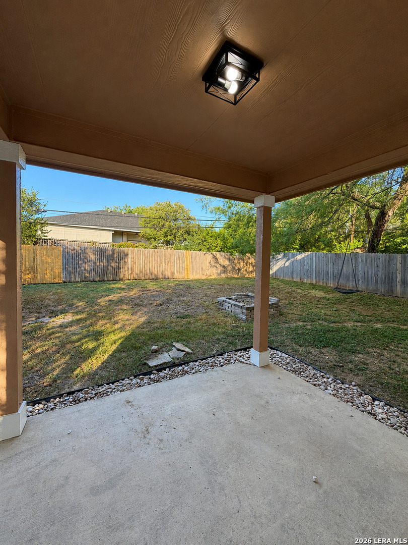 506 Blue Ribbon San Antonio TX 78227