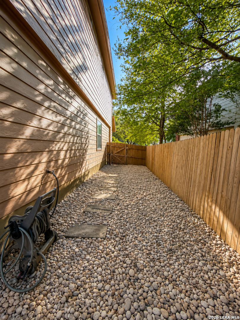 506 Blue Ribbon San Antonio TX 78227