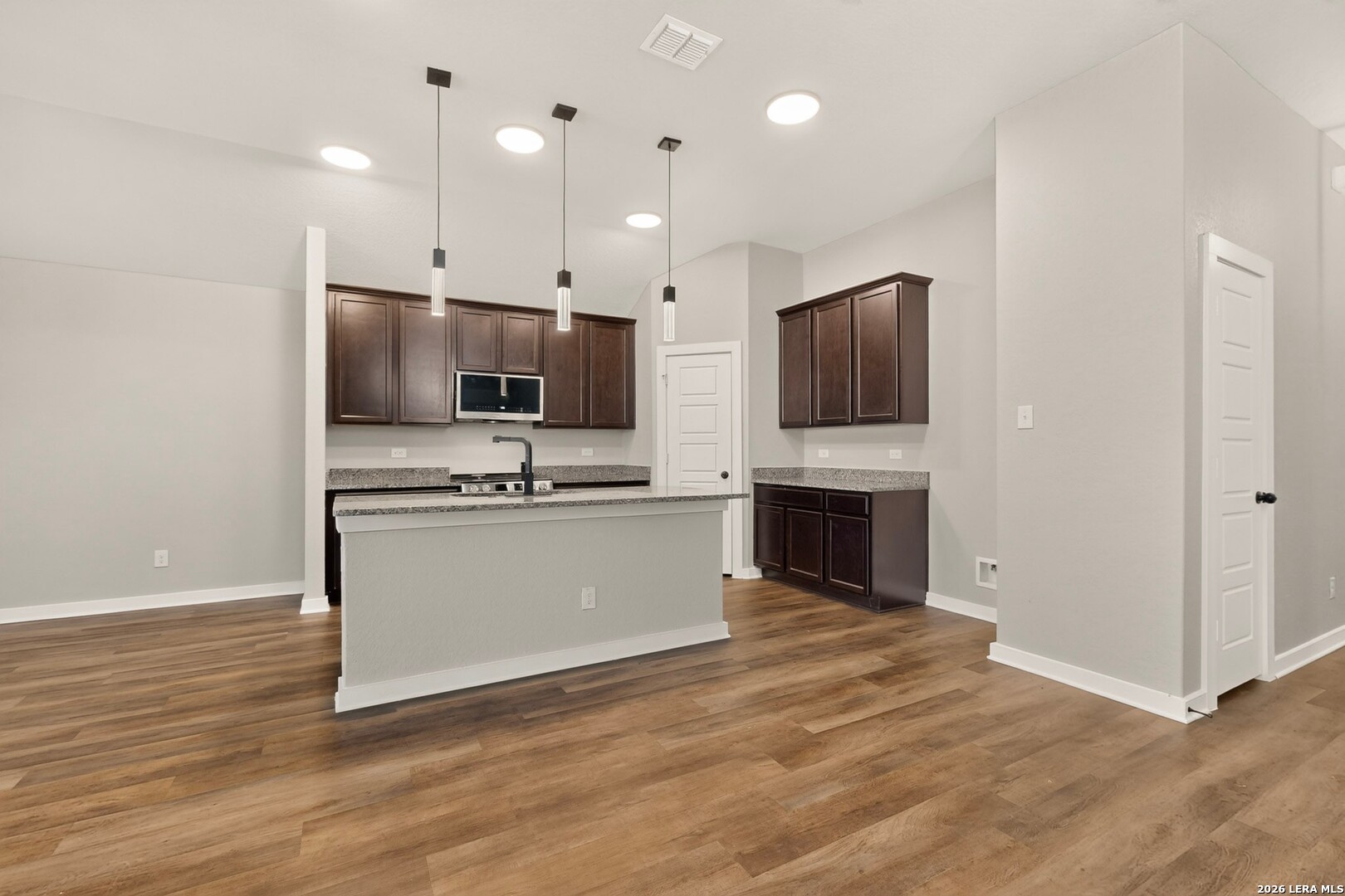 6903 Emerald Valley San Antonio TX 78242