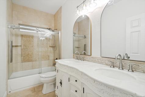 24310 Woodrose Park San Antonio TX 78255