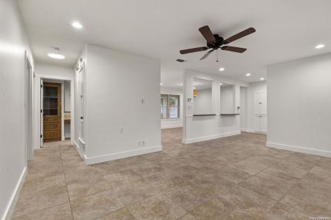 121 Kenwood Avenue Boerne TX 78006