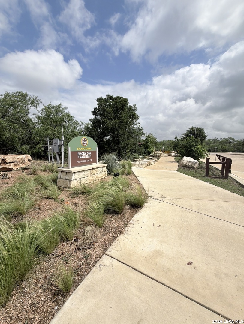 8007 Chisos Oak Drive San Antonio TX 78223