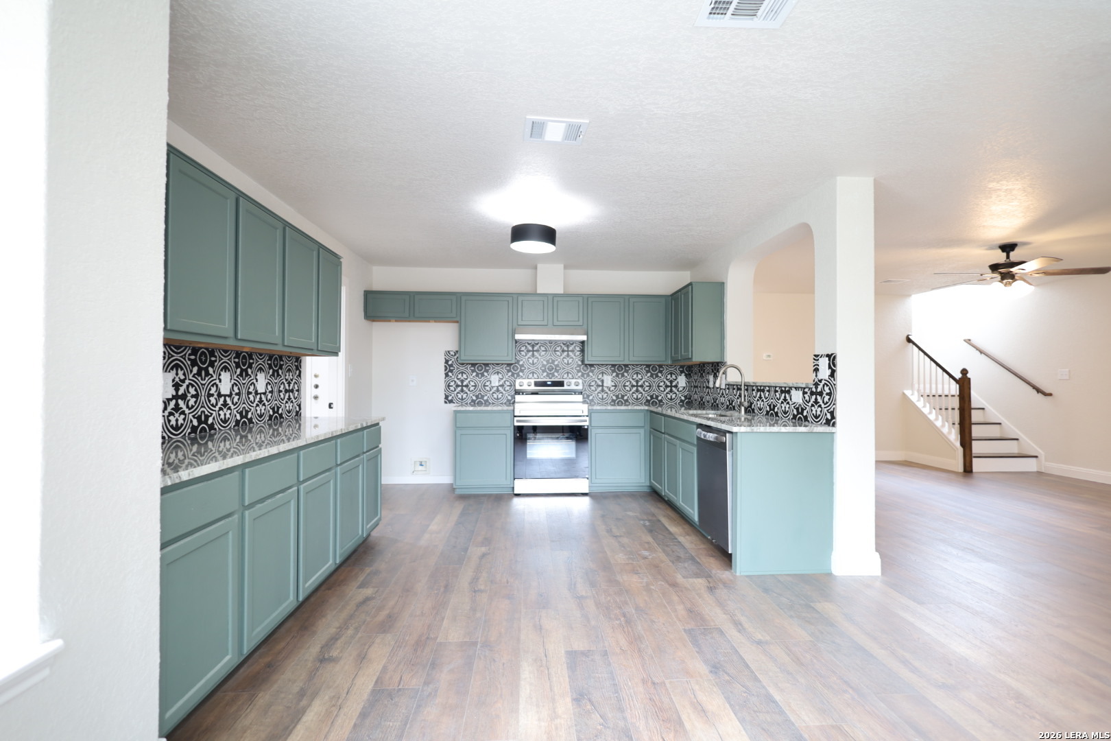 8007 Chisos Oak Drive San Antonio TX 78223