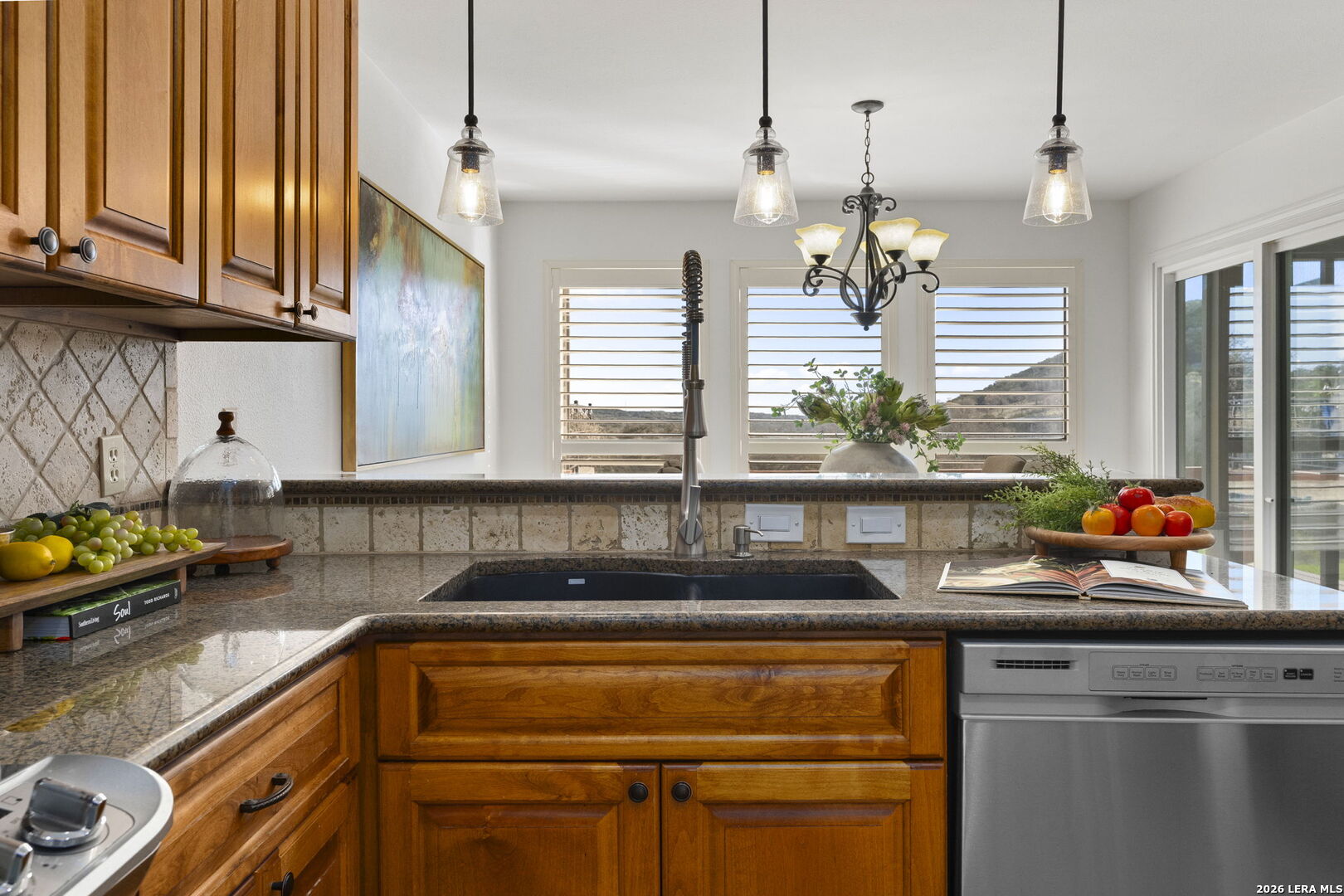 105 E Tapatio Drive Boerne TX 78006