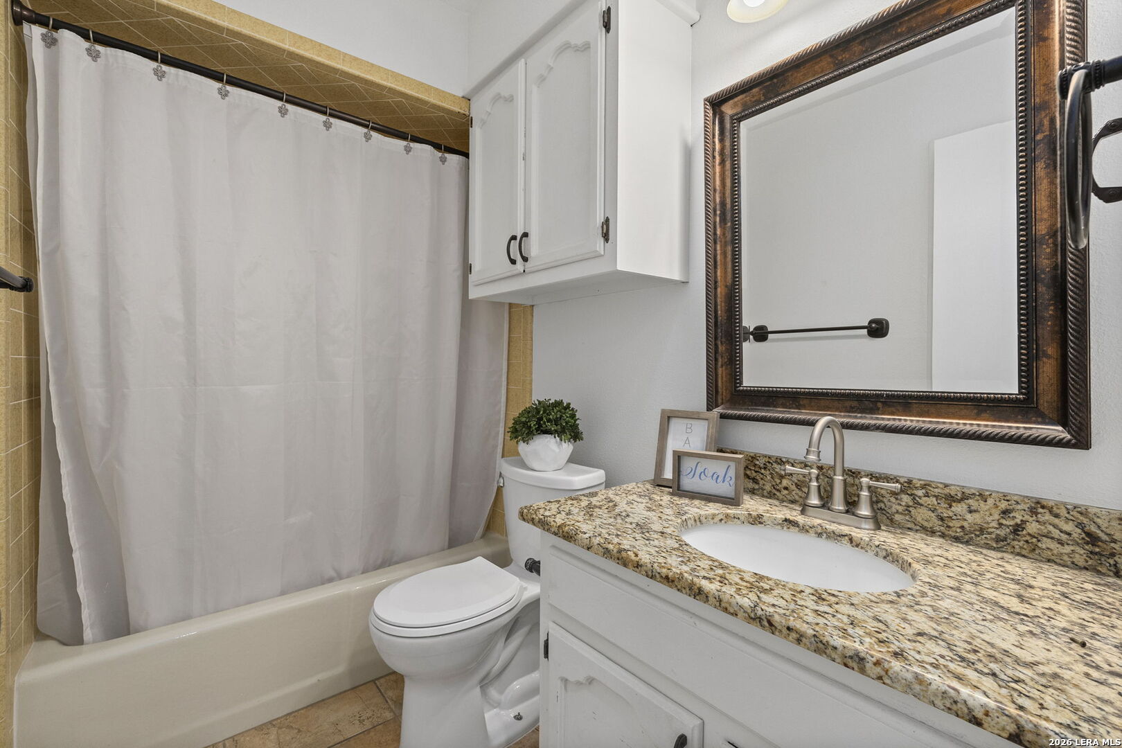 105 E Tapatio Drive Boerne TX 78006