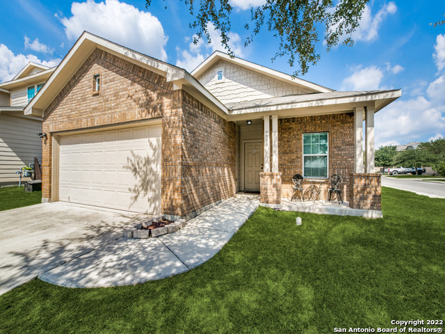 9055 Bowring Park Converse TX 78109