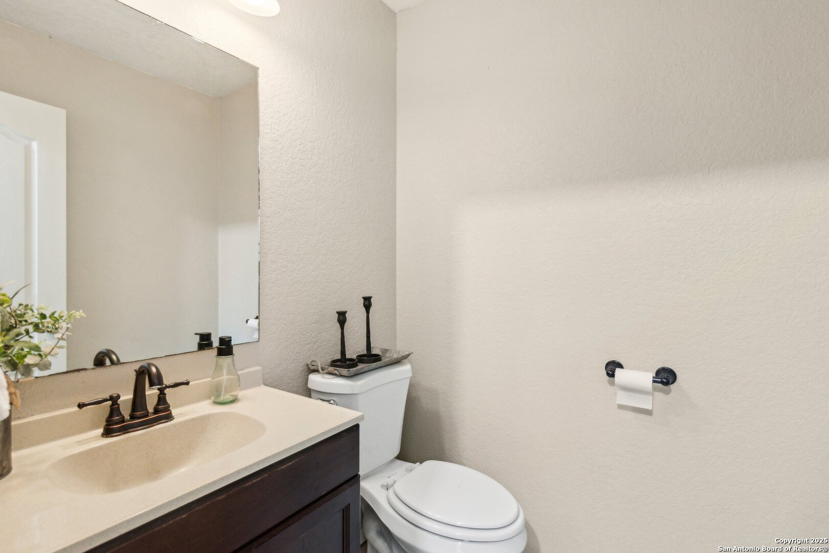 141 Gatewood Falls Cibolo TX 78108