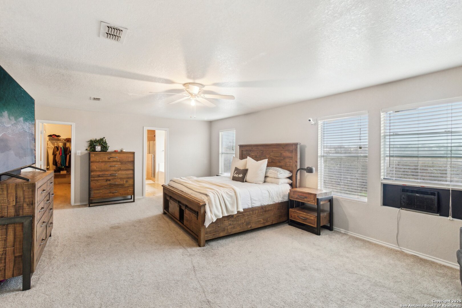 141 Gatewood Falls Cibolo TX 78108