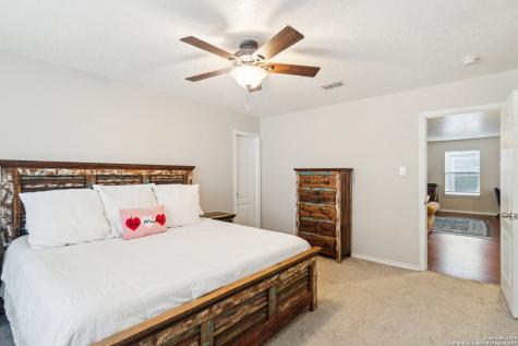 141 Gatewood Falls Cibolo TX 78108