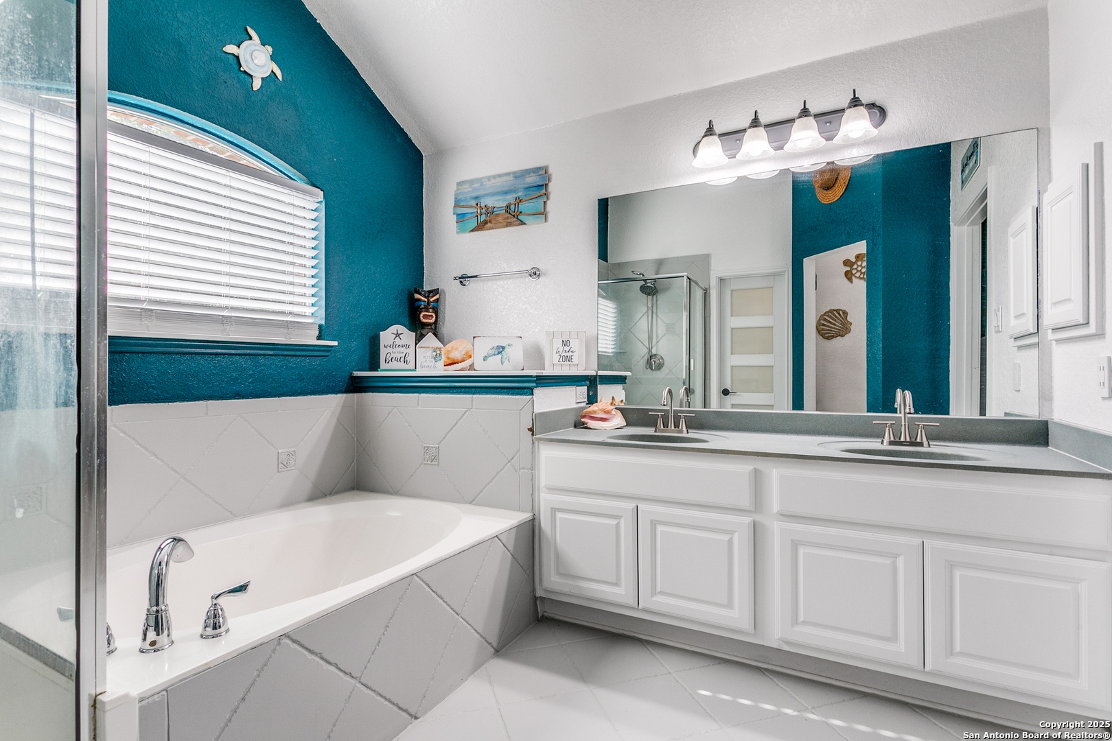 1002 Alpine Pond San Antonio TX 78260