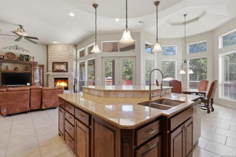 8036 Tradition Oak Boerne TX 78015