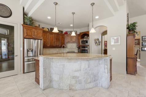 8036 Tradition Oak Boerne TX 78015