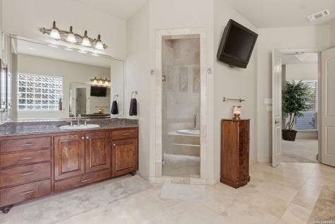 8036 Tradition Oak Boerne TX 78015