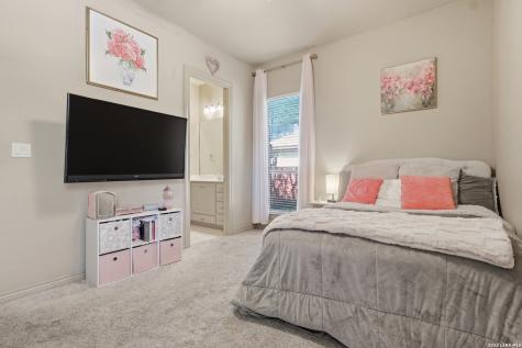 8036 Tradition Oak Boerne TX 78015