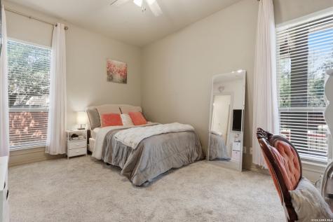 8036 Tradition Oak Boerne TX 78015