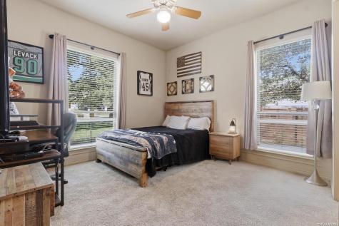 8036 Tradition Oak Boerne TX 78015
