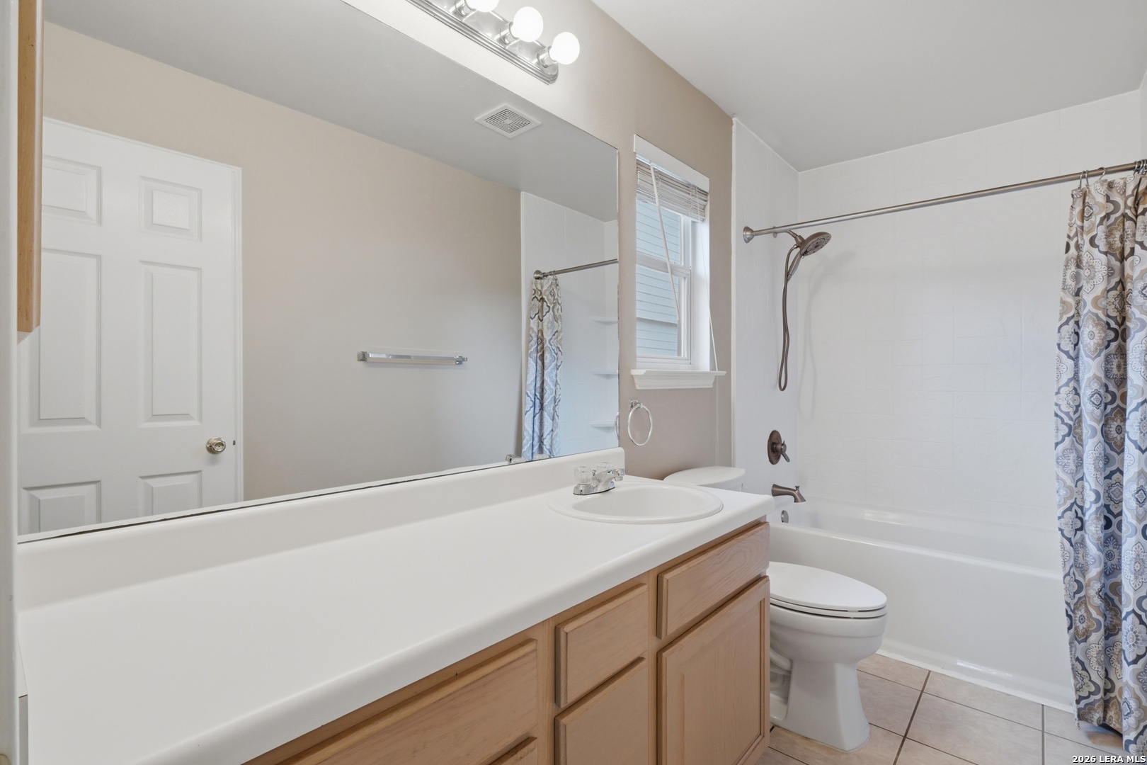 9119 Laguna Hills Selma TX 78154