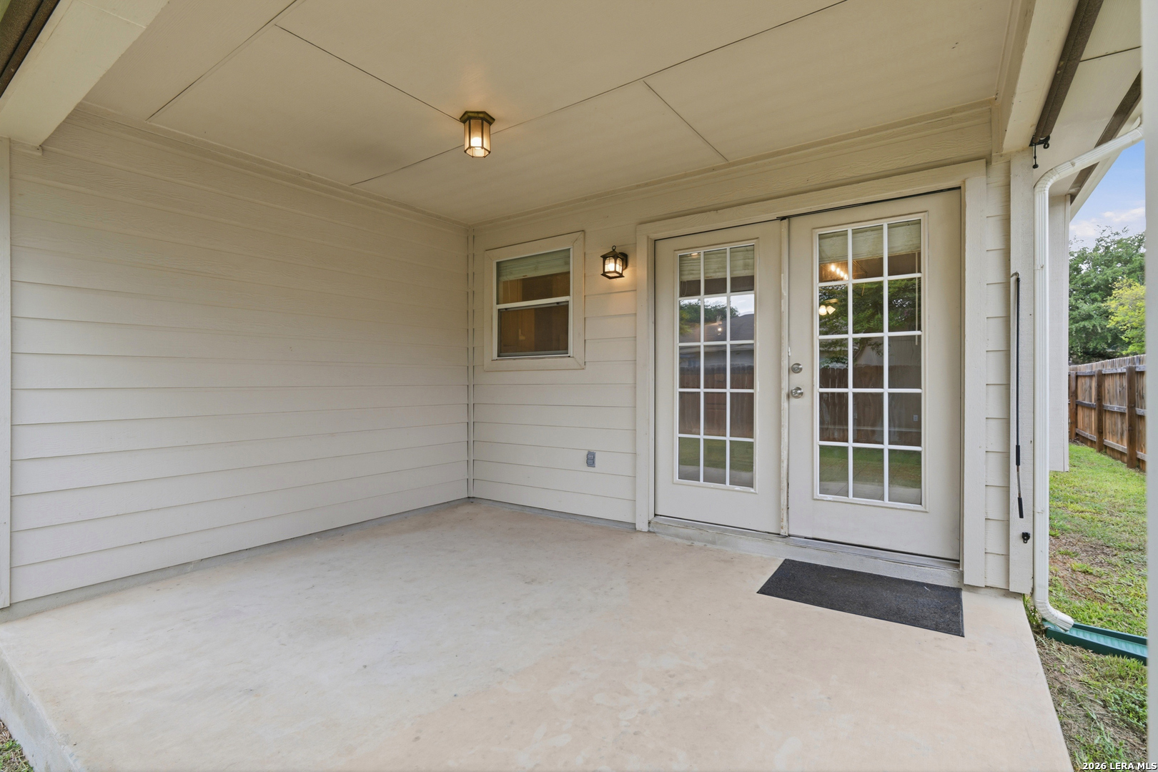 9119 Laguna Hills Selma TX 78154