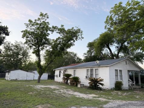 1828 W Mill Street New Braunfels TX 78130