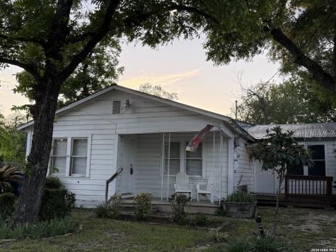 1828 W Mill Street New Braunfels TX 78130