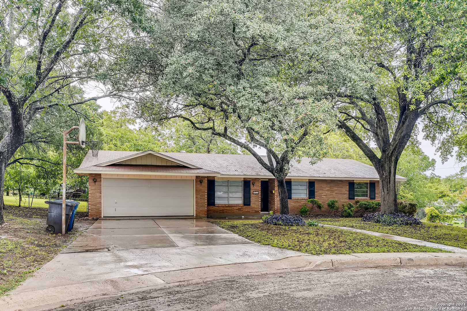 3619 Larkhill San Antonio TX 78228