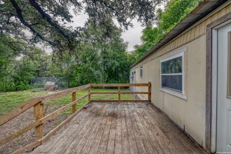 6197 Ranch Road 1120 Leakey TX 78873