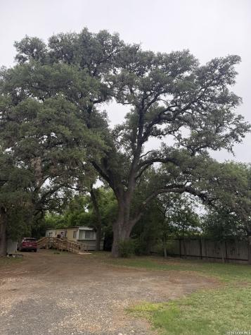 6197 Ranch Road 1120 Leakey TX 78873