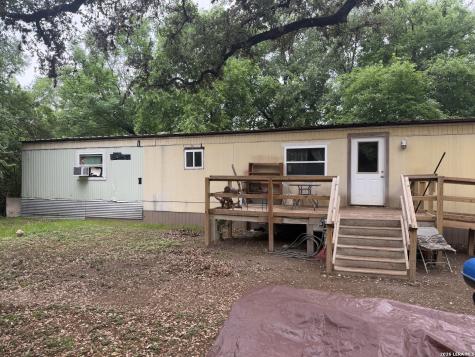 6197 Ranch Road 1120 Leakey TX 78873
