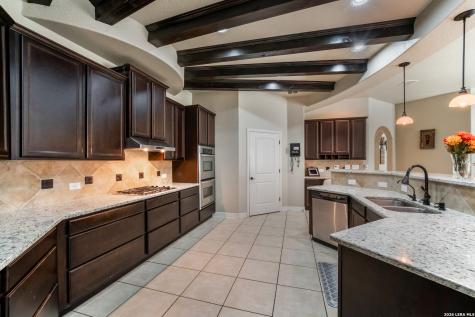 12230 Old Stillwater San Antonio TX 78254