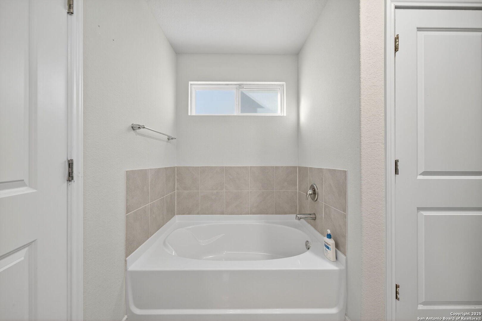 13550 Ailey Knll San Antonio TX 78254