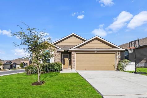 6203 Tadpole Bluff Converse TX 78109