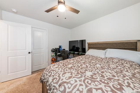 6203 Tadpole Bluff Converse TX 78109