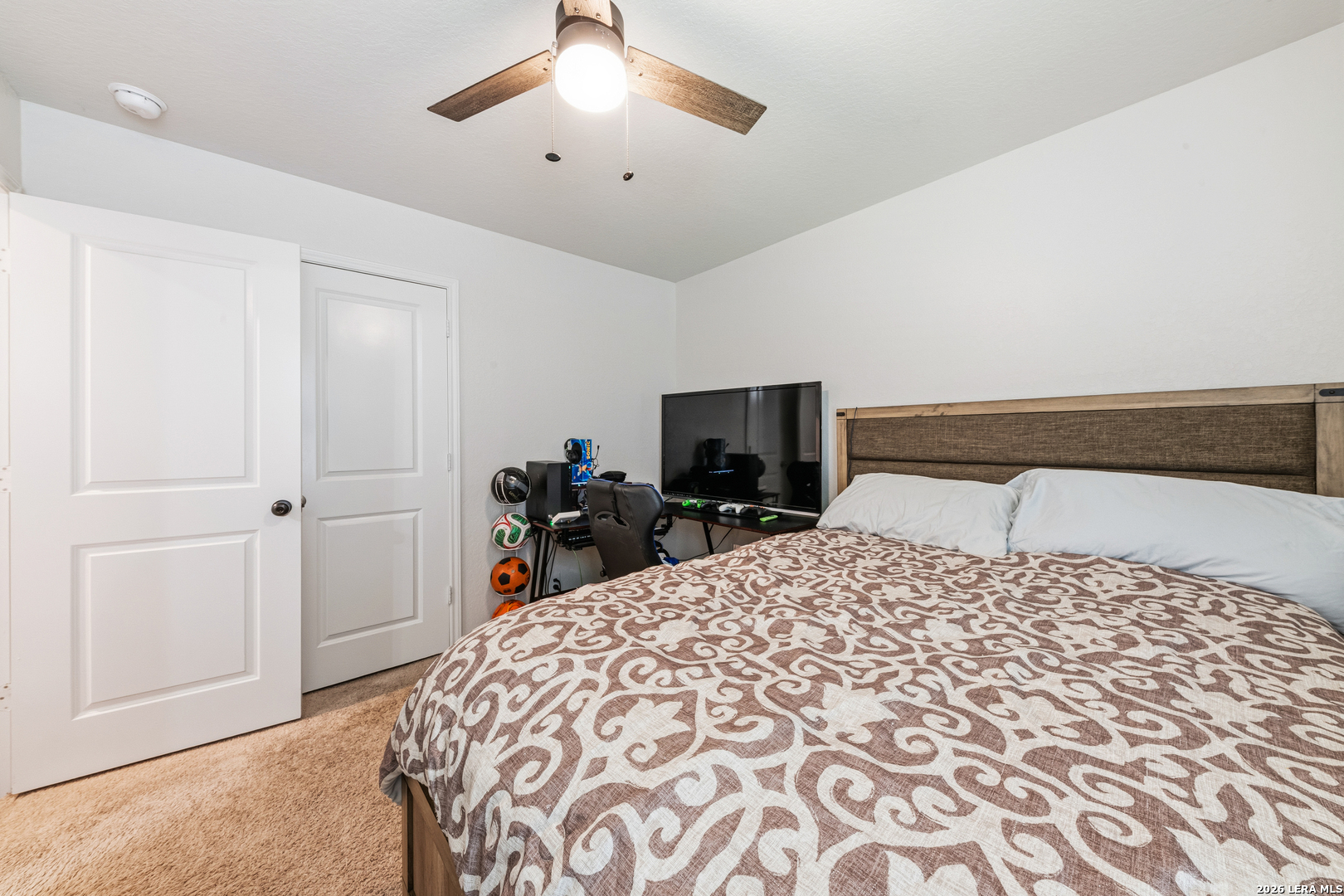 6203 Tadpole Bluff Converse TX 78109
