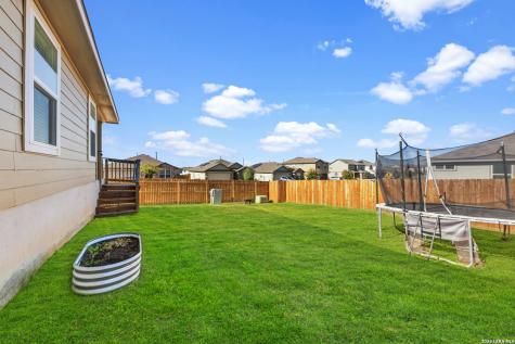 6203 Tadpole Bluff Converse TX 78109